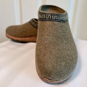 Olive felt slip ons by Stegman